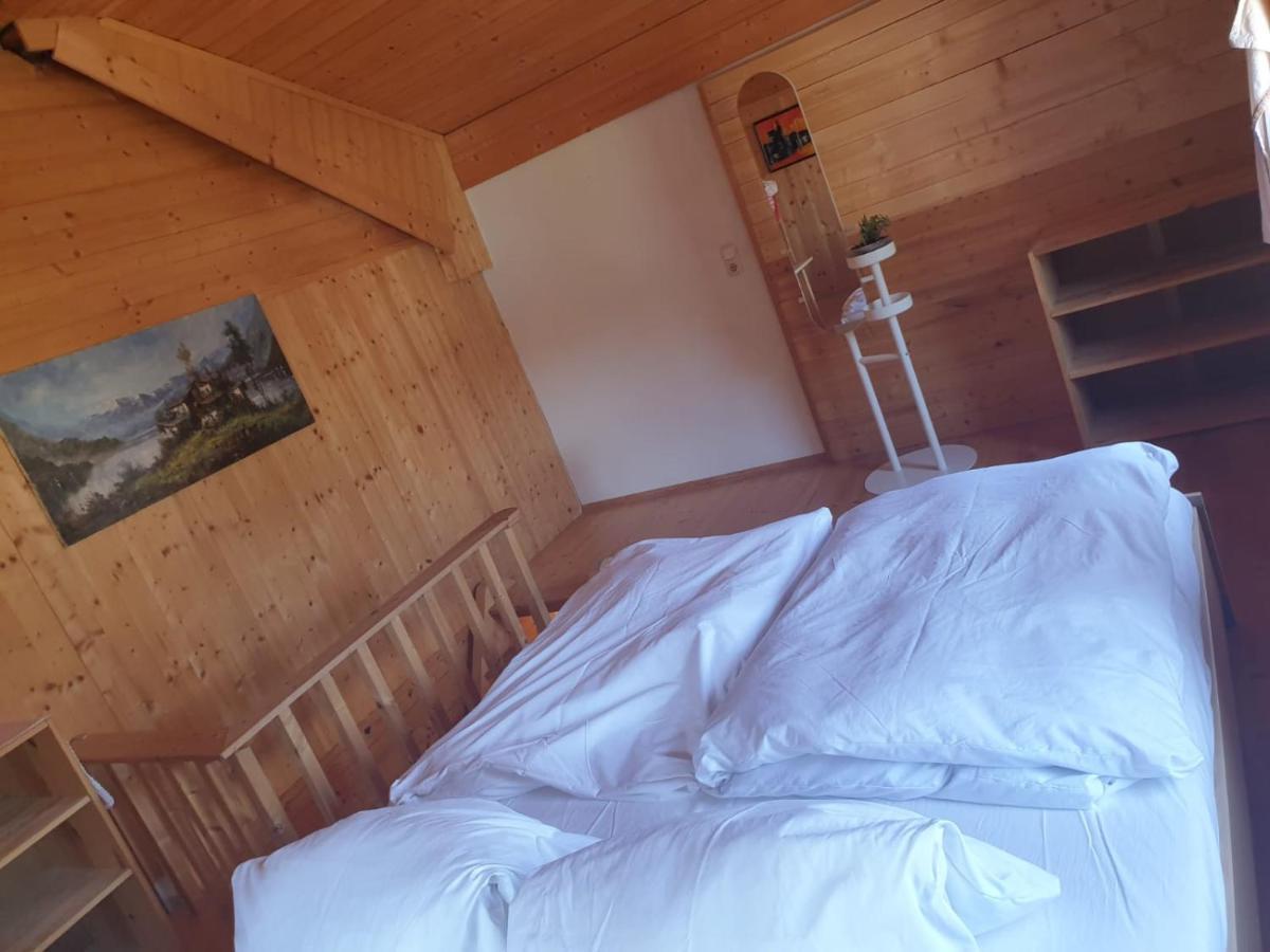 Homestay Sleepy Traveler Санкт Георген им Атергау Екстериор снимка